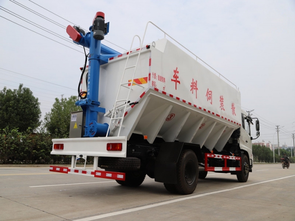 神绿5180ZSLDL5饲料车（天锦20方）