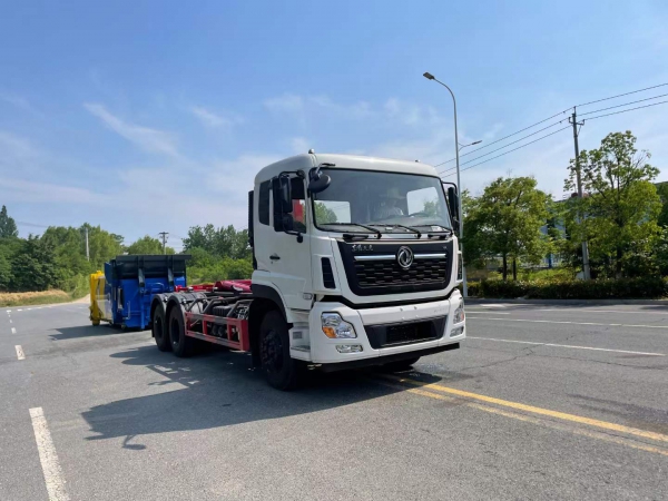 东风天龙后双桥18方勾臂套臂垃圾车