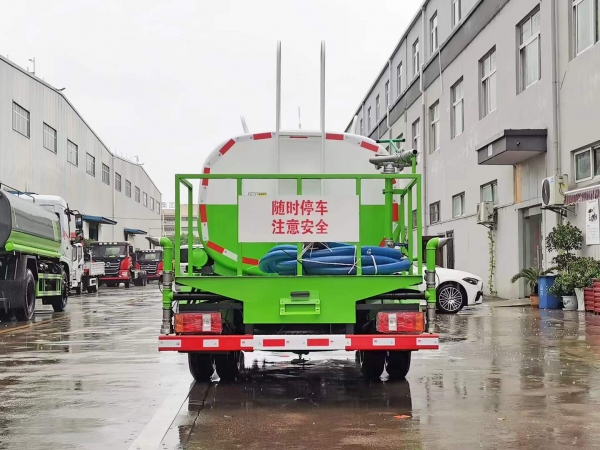 凯马蓝牌多功能抑尘车