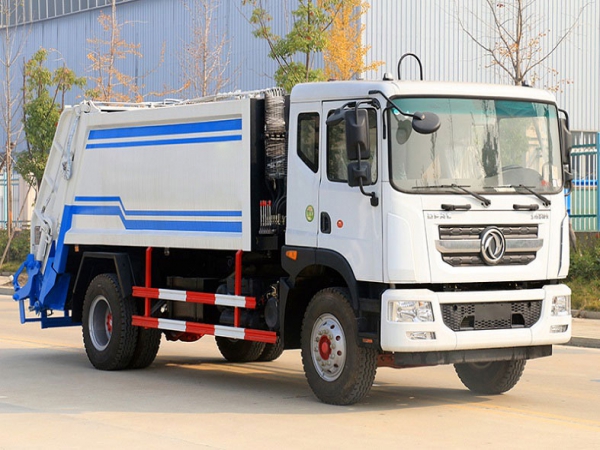 东风D9 12方 压缩垃圾车