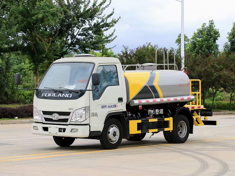 福田时代2.5吨洒水车